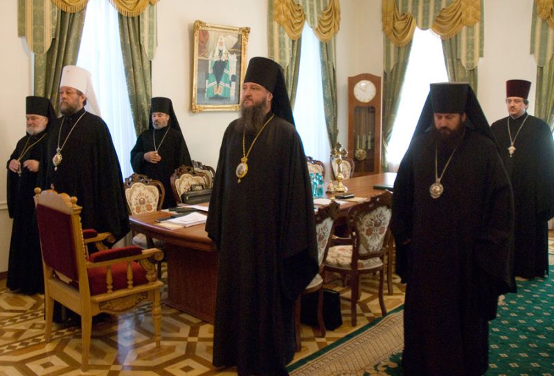 888376577 Deciziile Sinodului Bisericii Ortodoxe din Moldova