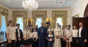 Corul de copii al Catedralei Mitropolitane a adresat un mesaj de felicitare ÎPS Mitropolit Vladimir cu ocazia prăznuirii Nașterii Domnului