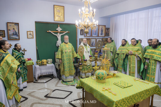 ÎPS Mitropolit Vladimir a liturghisit la hramul capelei de pe lângă CPPVPD din Chișinău