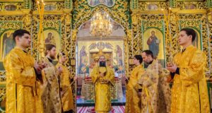 Sfânta și Dumnezeiasca Liturghie în Duminica Vameșului și a Fariseului, la Catedrala Mitropolitană