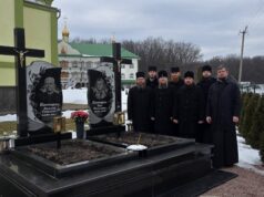 Panihidă la mormintele părinților Înaltpreasfințitului Mitropolit Vladimir