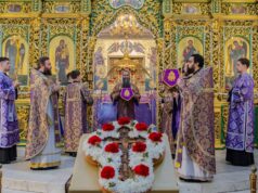 Sfânta Liturghie în Duminica Sfintei Cruci, la Catedrala Mitropolitană „Nașterea Domnului” din Chișinău