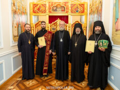 Doi clerici din Eparhia Chișinăului au fost decorați la Reședința Mitropolitană din capitală