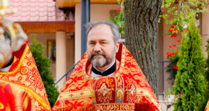 Înaltpreasfințitul Mitropolit Vladimir a adresat un mesaj de felicitare Protoiereului Victor Ceresău, la aniversarea a 30 de ani de preoție