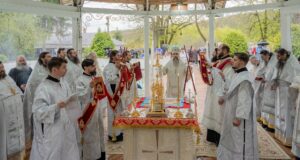 Liturghie arhierească de Sărbătoarea Izvorul Tămăduirii, la Mănăstirea Țigănești