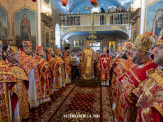Înaltpreasfințitul Mitropolit Vladimir a oficiat Sfânta Liturghie în parohia „Adormirea Maicii Domnului” din or. Rîșcani