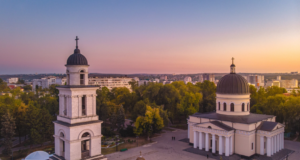 Mitropolia Moldovei: Utilizarea imaginii Catedralei Mitropolitane în promovarea „Moldova Pride 2026” reprezintă o lipsă de respect față de credincioșii ortodocși