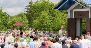 Mitropolitul Vladimir a oficiat rânduiala Sfințirii Sfintei Mese și Dumnezeiasca Liturghie în parohia „Sfânta Treime” din or. Ștefan Vodă