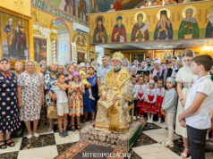 Mitropolitul Vladimir a oficiat Sfânta Liturghie în parohia „Intrarea în Biserică a Maicii Domnului” din s. Ulmu, r. Ialoveni