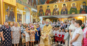 Mitropolitul Vladimir a oficiat Sfânta Liturghie în parohia „Intrarea în Biserică a Maicii Domnului” din s. Ulmu, r. Ialoveni