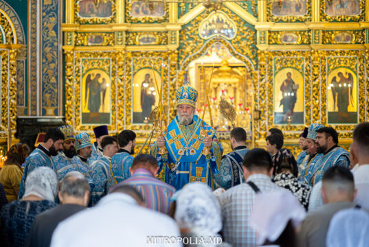 Mitropolit Vladimir a oficiat Sfânta Liturghie în Duminica a V-a după Cincizecime, la Catedrala Mitropolitană din Chișinău