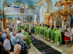 Înaltpreasfințitul Mitropolit Vladimir a oficiat Sfânta Liturghie în biserica „Sfântul Ierarh Nicolae” din Costești, Ialoveni