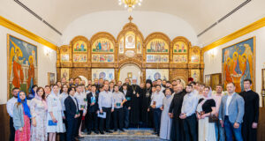 Mitropolitul Vladimir a liturghisit în capela „Sfinții Trei Ierarhi” a Academiei de Teologie Ortodoxă din Moldova