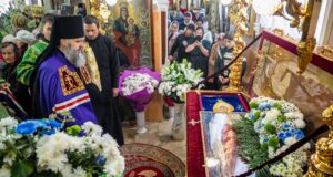 Preasfințitul Siluan a liturghisit la Mănăstirea Cușelăuca, la împlinirea a 10 ani de la canonizarea Sfintei Fericite Agafia
