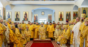Mitropolitul Vladimir a condus Sfânta Liturghie în ziua cinstirii Sfântului Ierarh Dionisie Erhan, la Mănăstirea Suruceni