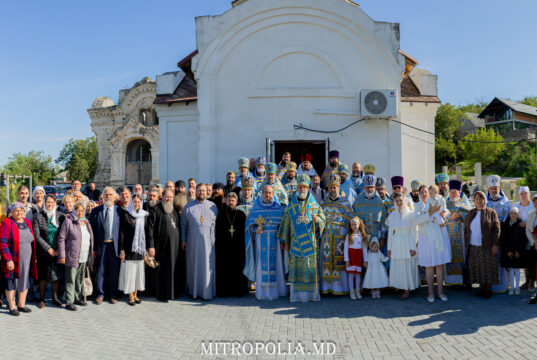 Mitropolitul Vladimir a oficiat Sfânta Liturghie în parohia Pohrebea, com. Coșnița, r. Dubăsari