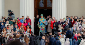 Mitropolitul Vladimir a oficiat Sfânta Liturghie de sărbătoarea Acoperământului Maicii Domnului – Hramul orașului Chișinău