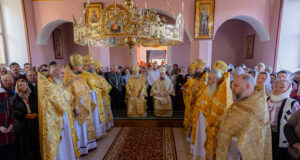 Mitropolitul Vladimir a liturghisit în biserica „Sfântul Întâi Mucenic și Arhidiacon Ștefan” din s. Ochiul Alb, r. Drochia